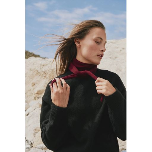 Neo Noir Misty Knit Tørklæde, Red