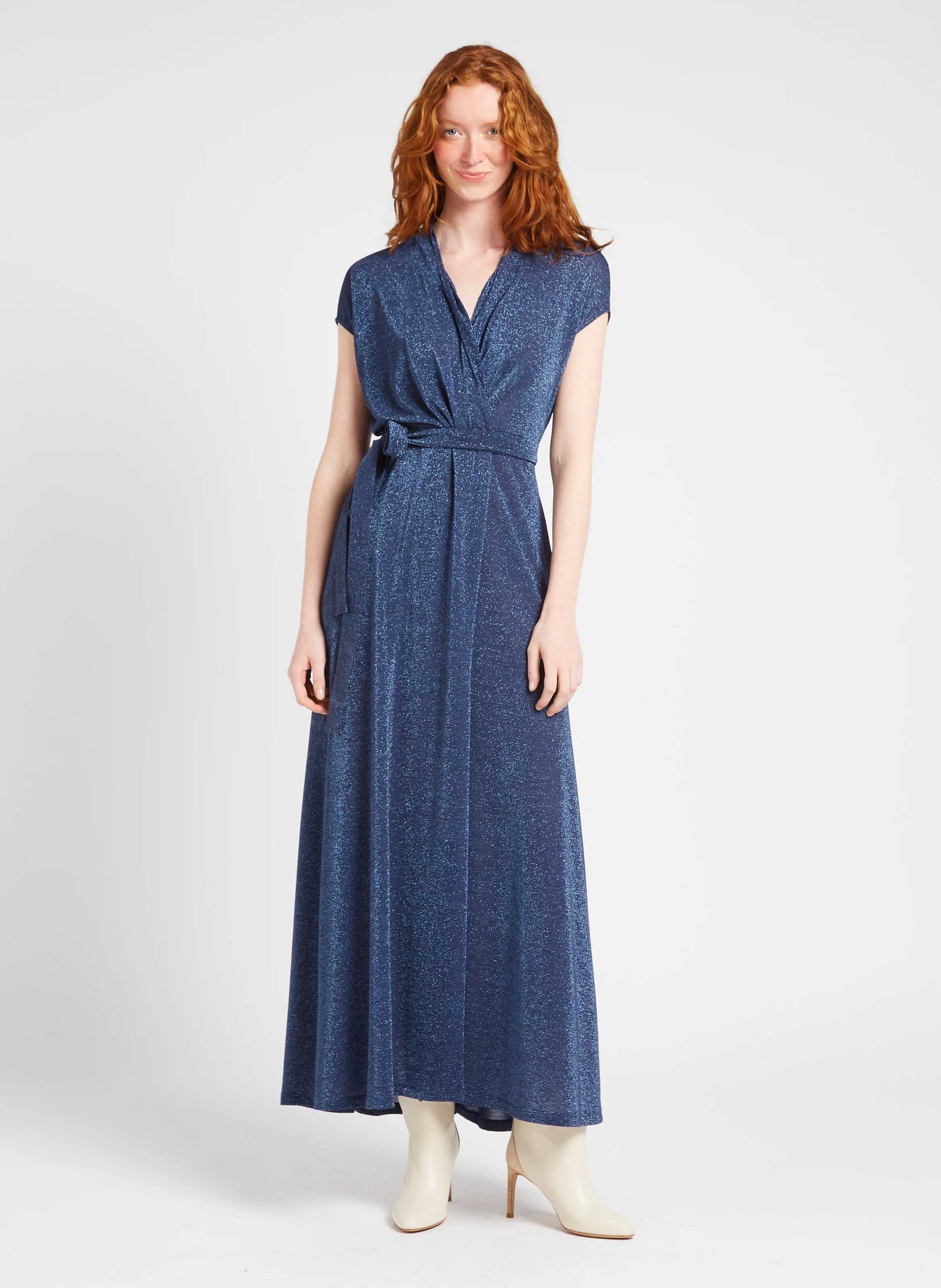 COTONARIA - Robe longue sans manches ceinturée | Bleu