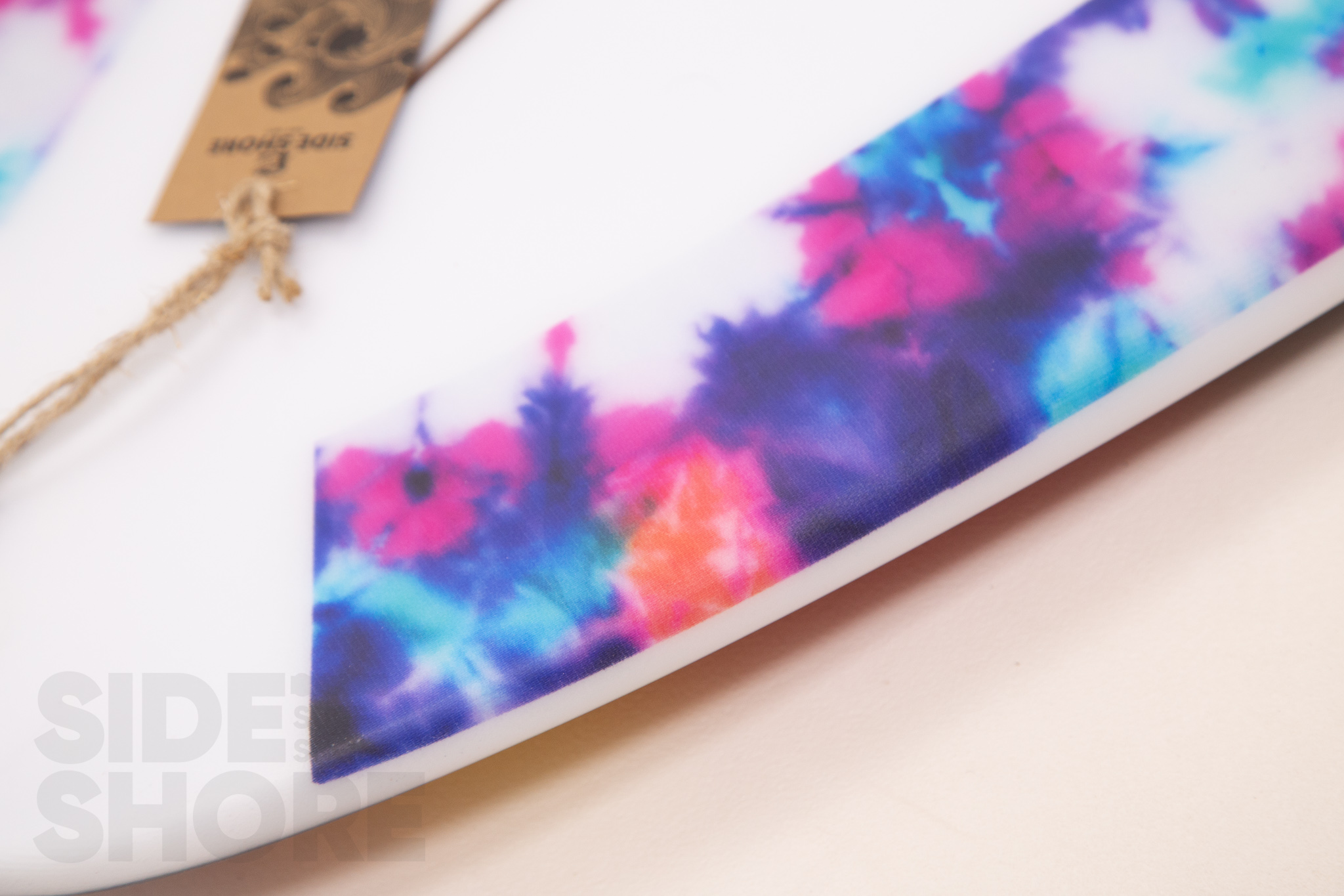 Lost Little Wing - Spray - 5’8 x 19.13