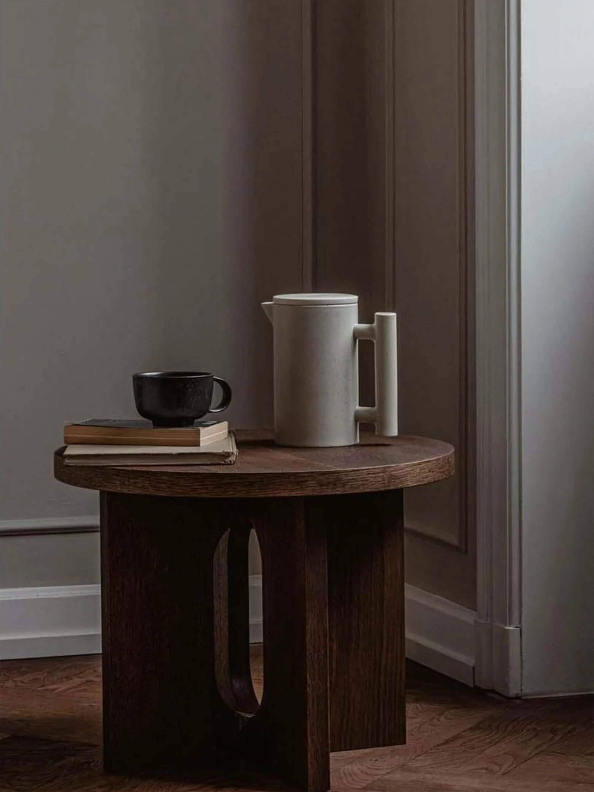 Ronde houten bijzettafel Androgyne