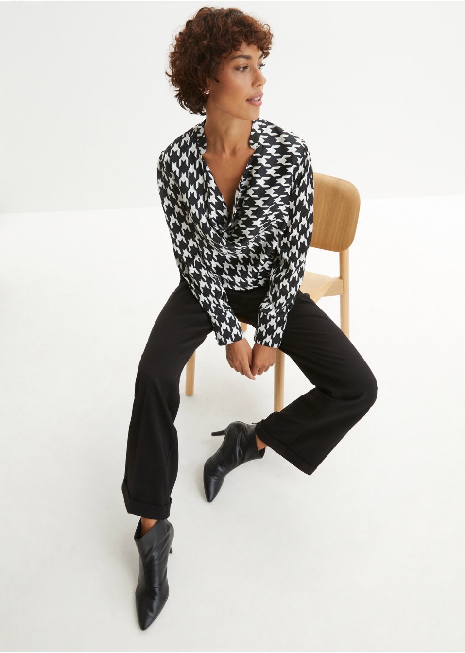 Tunique-blouse avec col bénitier