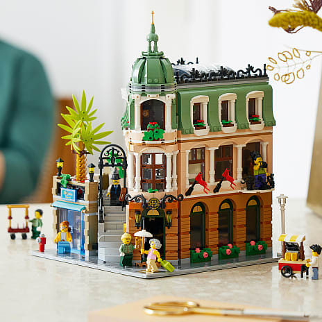 LEGO Icons Hyggeligt hotel 10297