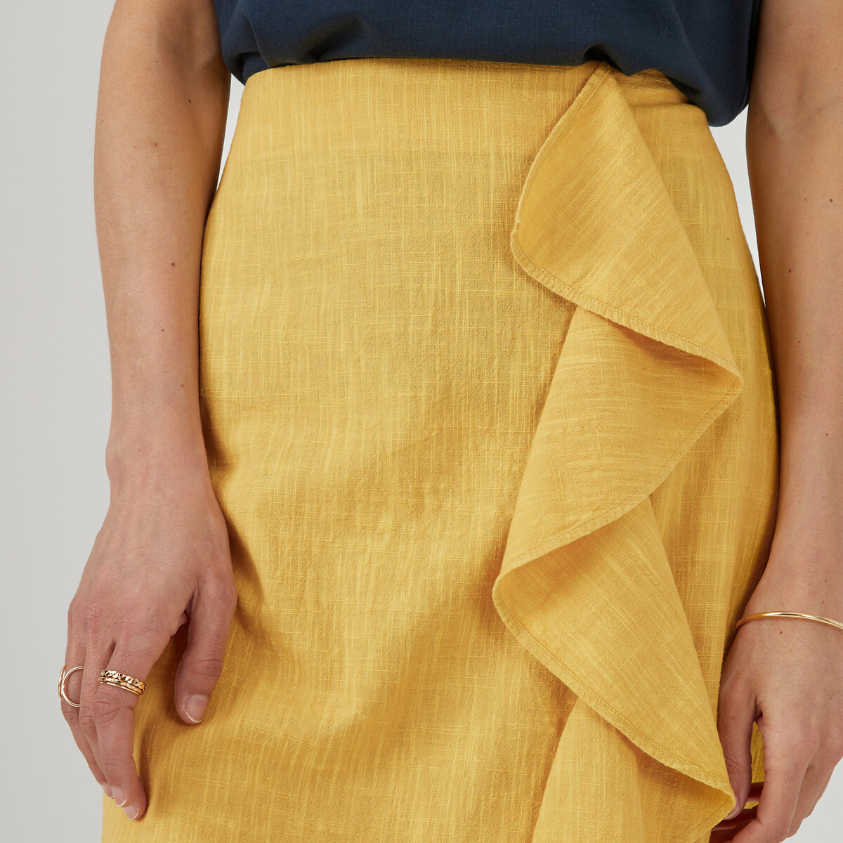 COLEÇÕES LA REDOUTE<br>Vestido midi com babados à direita