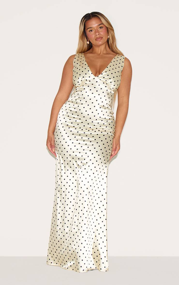 Pale Yellow Robe Longue Shape À Pois En Satin Avec Décolleté Plongeant