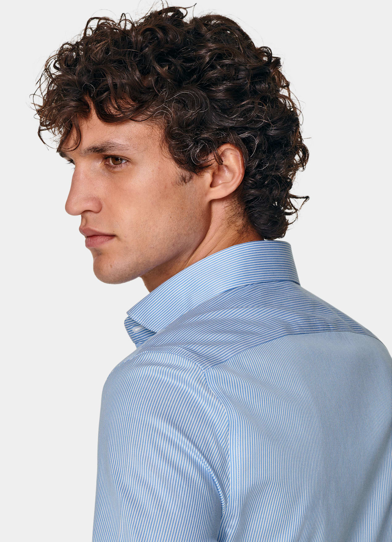 Chemise coupe très ajustée en twill bleu moyen à rayures