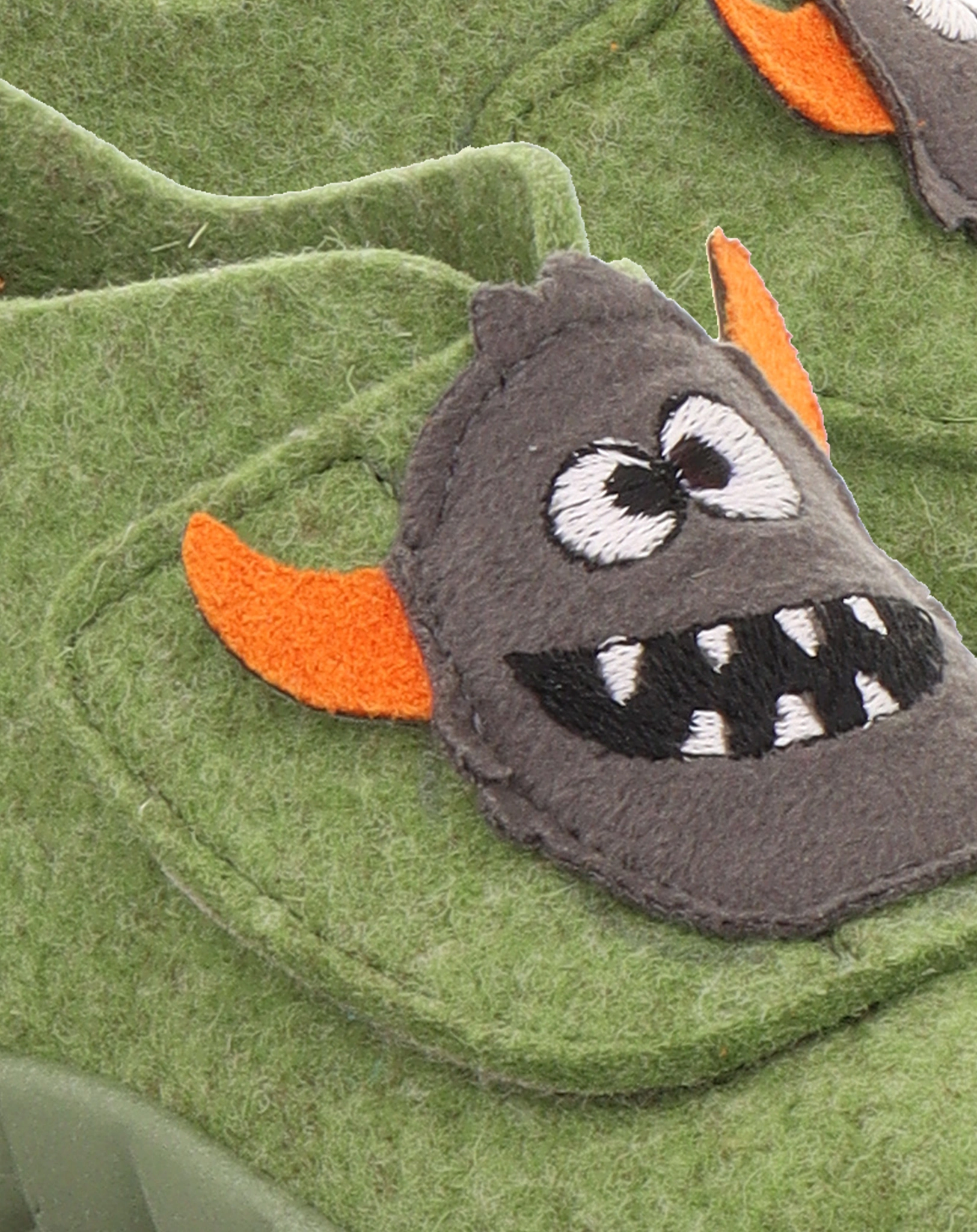 Filz-Hausschuhe HAPPY - MONSTER in hellgrün