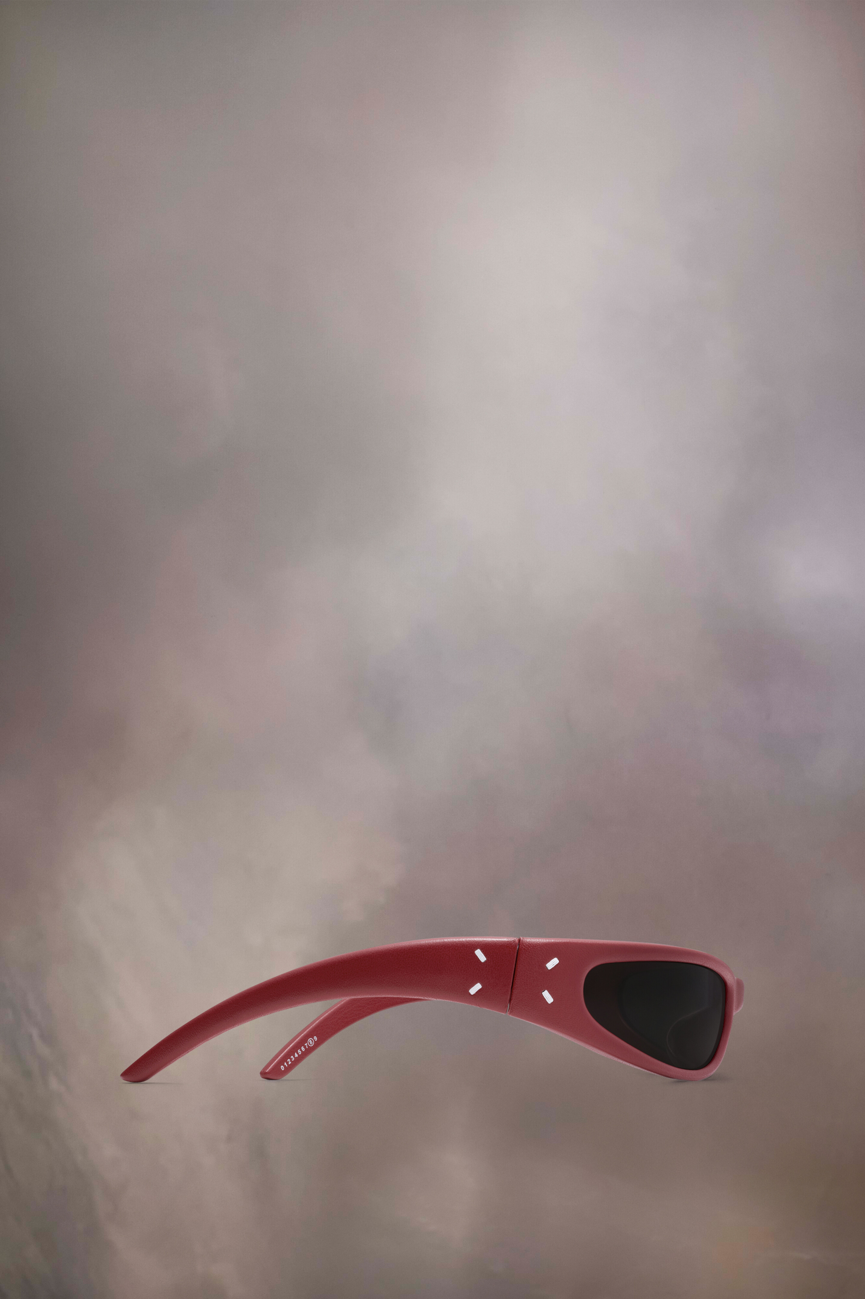 Lunettes de soleil rouges x Gentle Monster​