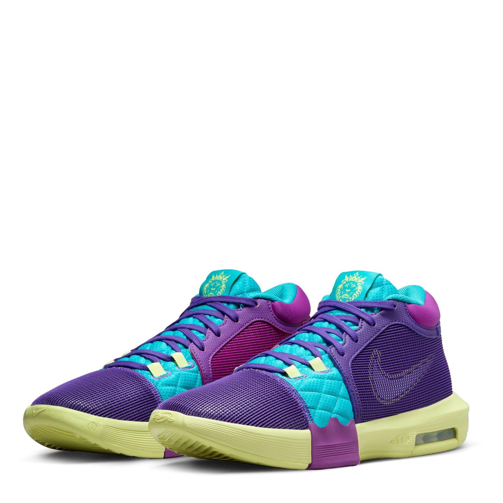 Nike LeBron Witness VIII Basketball Shoes