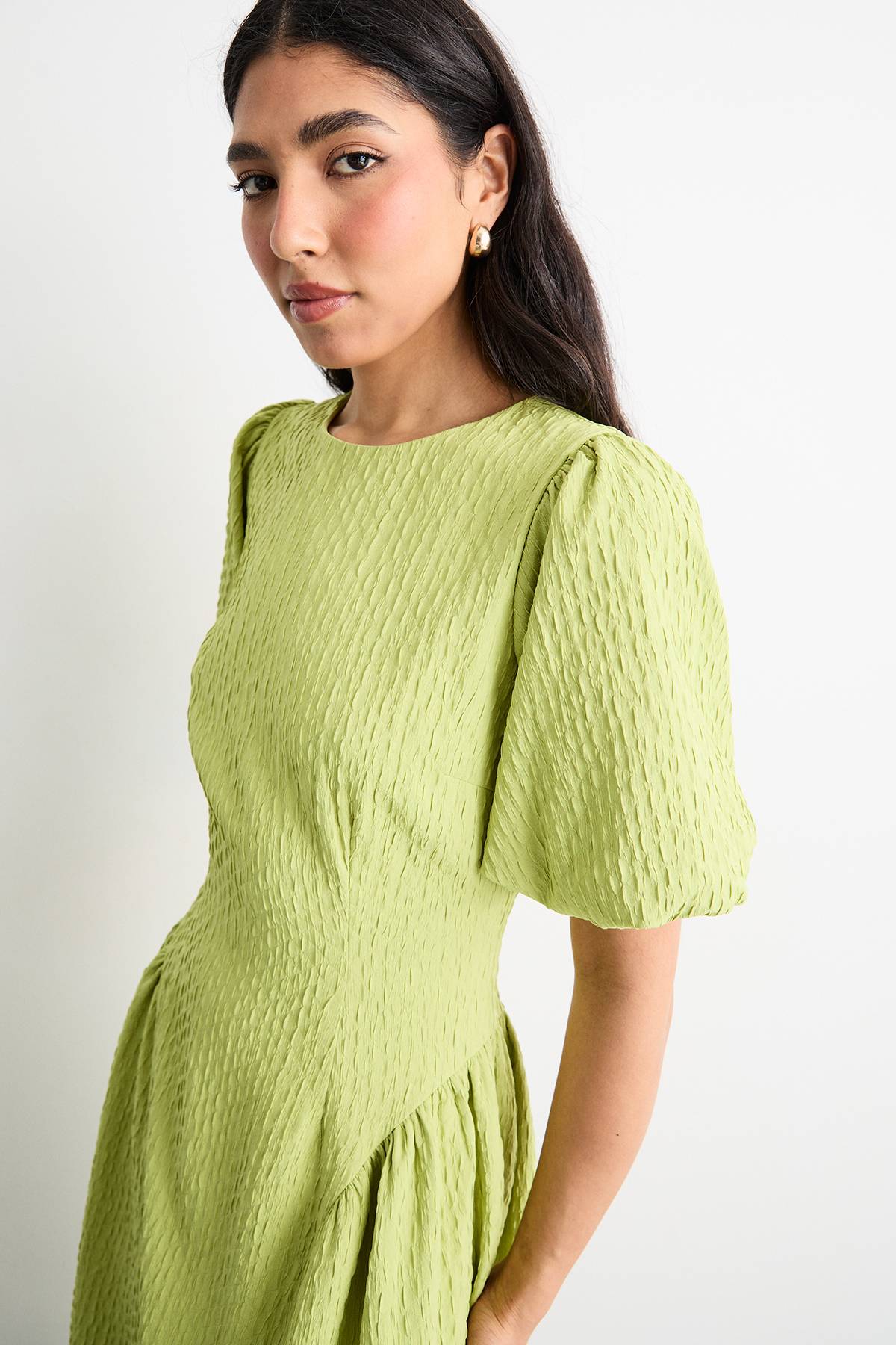 Warehouse Robe Midi Texturée À Manches Bouffantes Et Godets Latéraux