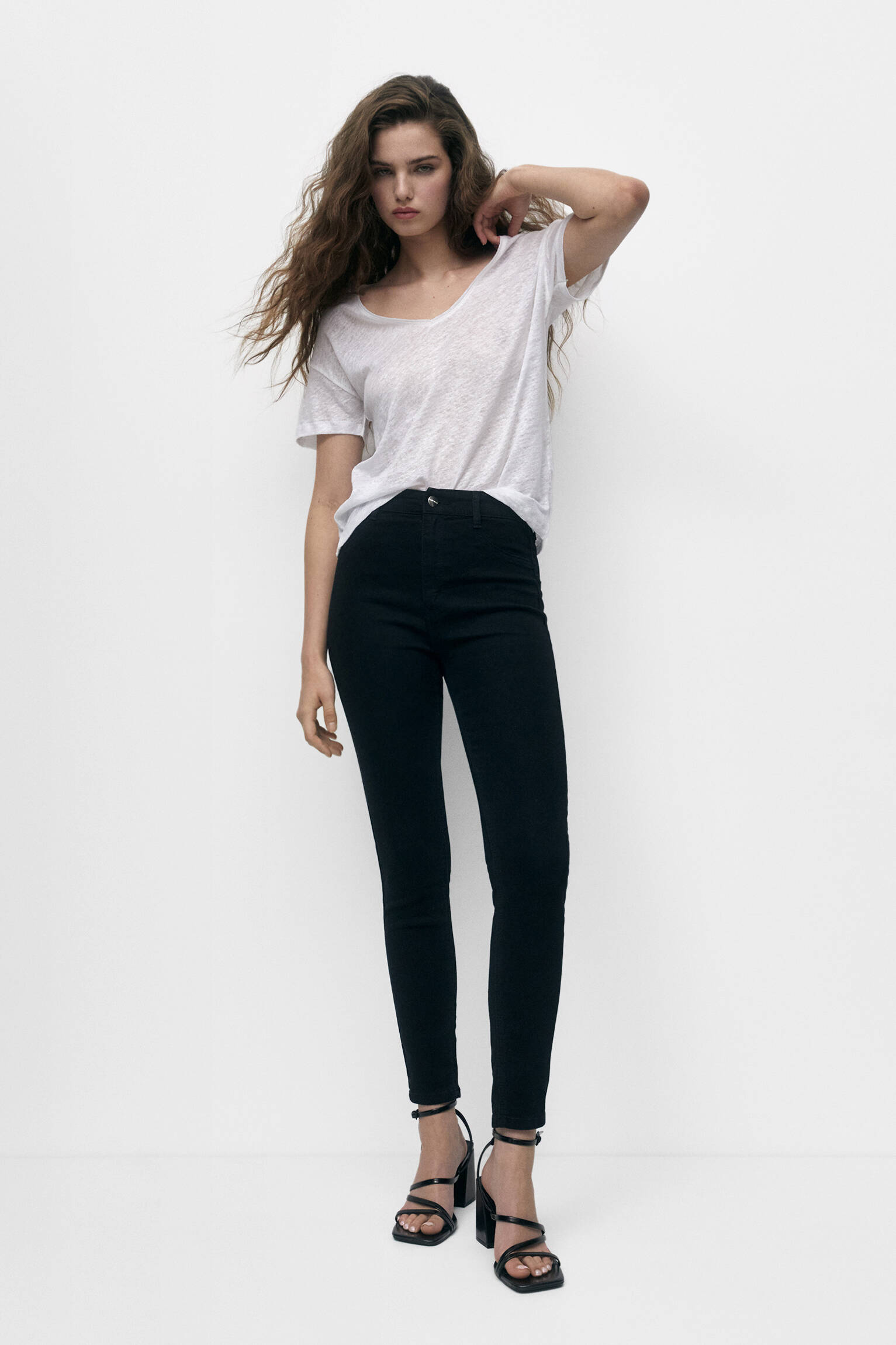 JEGGING DE CINTURA ALTA - PRETO