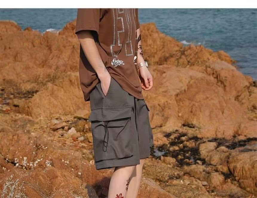 Capbrew - Mid Rise Plain Cargo Shorts
