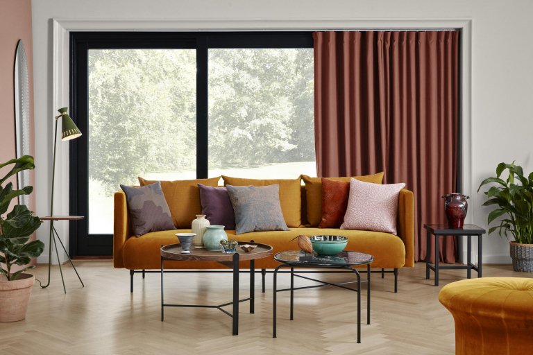 Warm Nordic Compose 50 bijzettafel geolied eiken, zwart