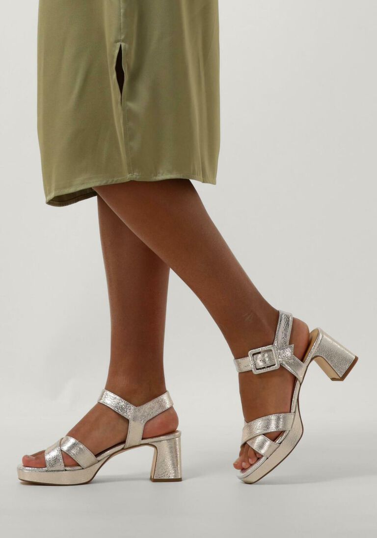 CTWLK zilveren ctwlk sandalen tamouch