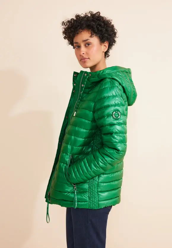 Kurze Steppjacke - arty green