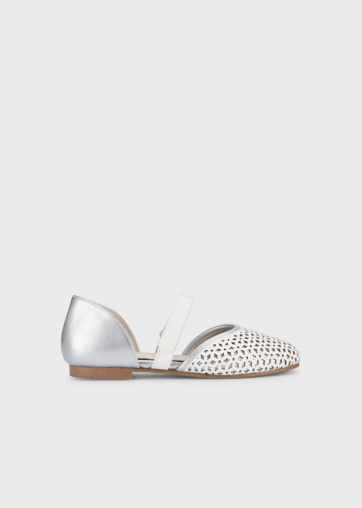Sapatilha aberta com fecho de velcro para meninas
