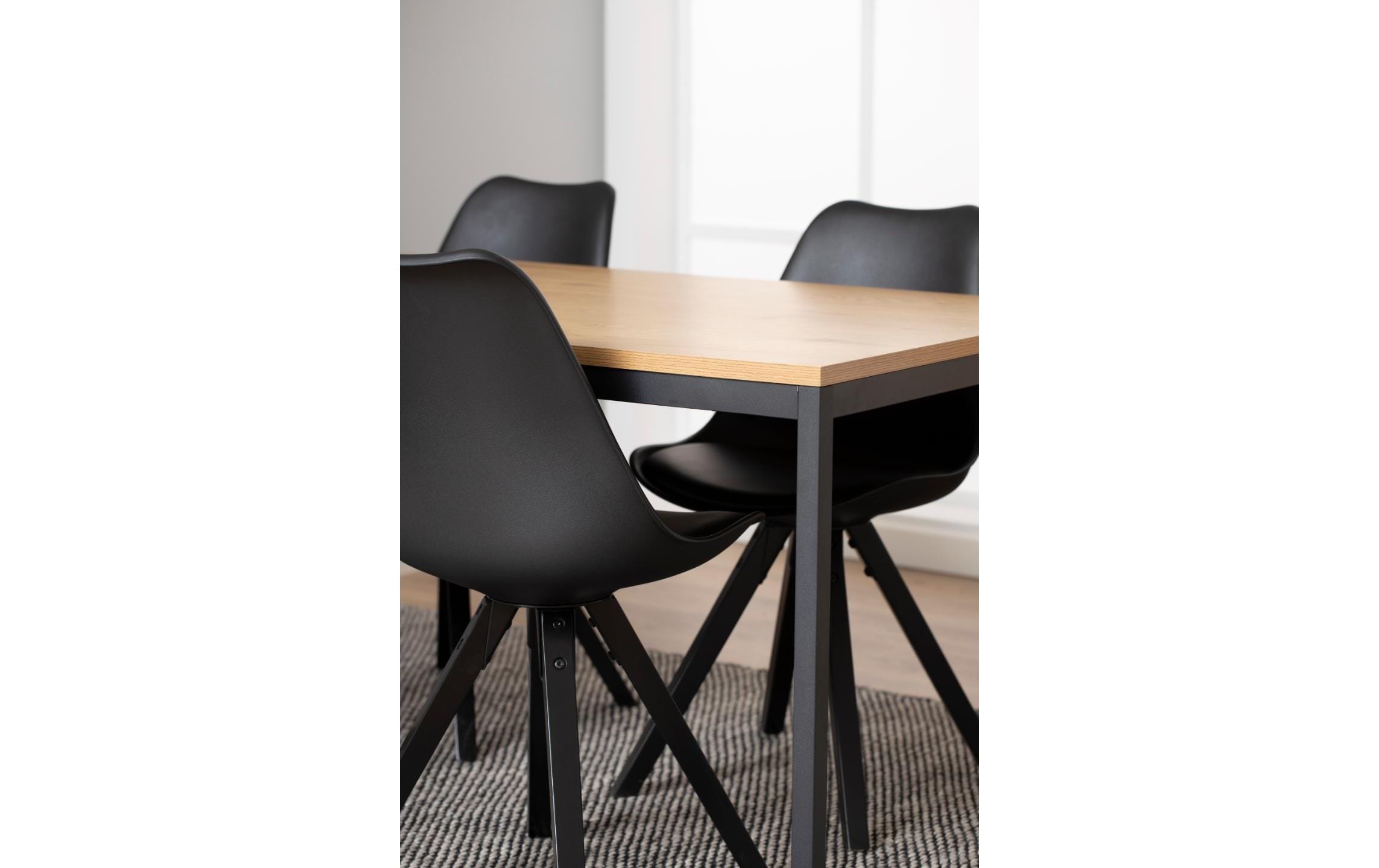 Tisch Seaford Eiche/Schwarz<br>Esstisch