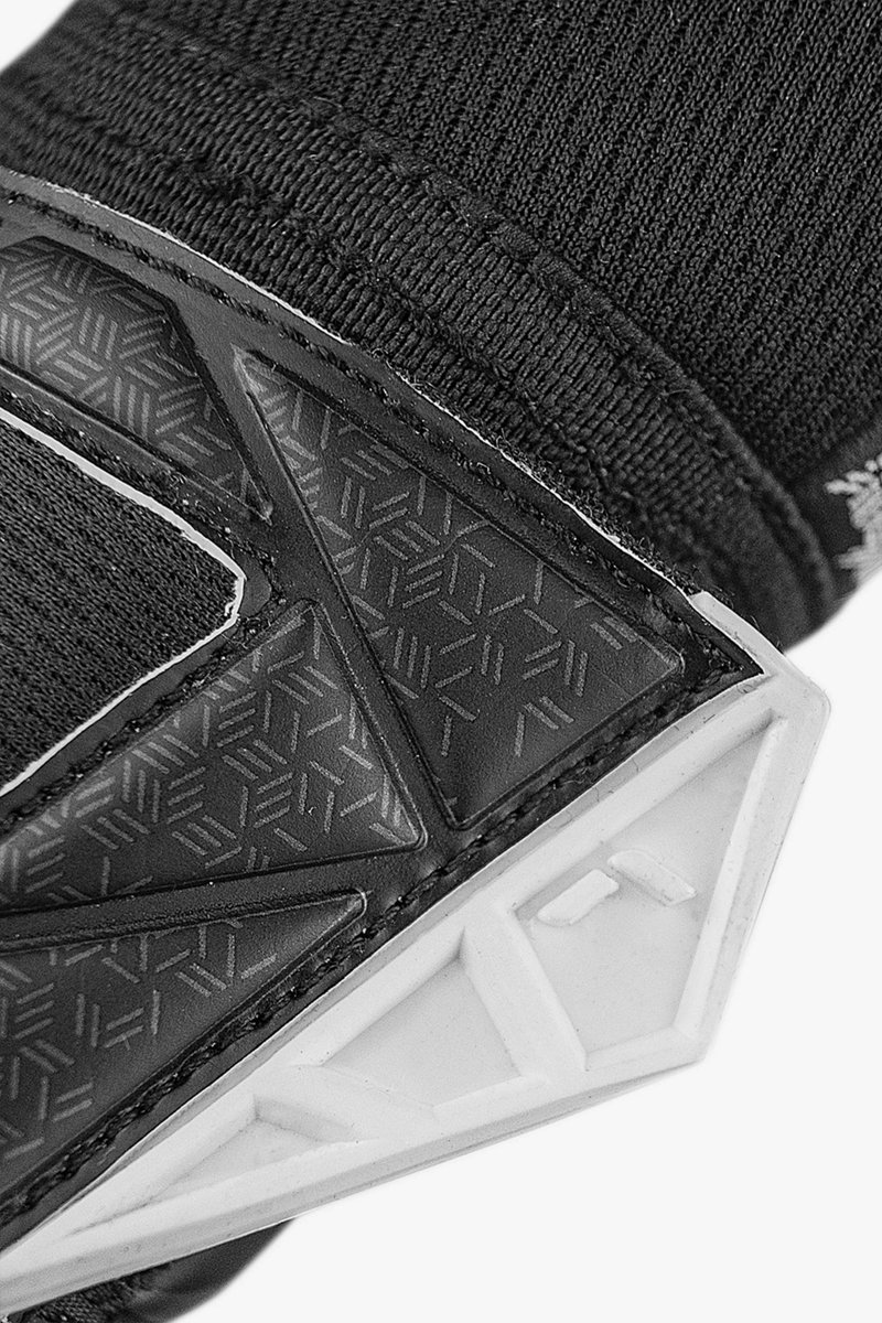 Reusch Attrakt Gold NC Finger Support Torwarthandschuh