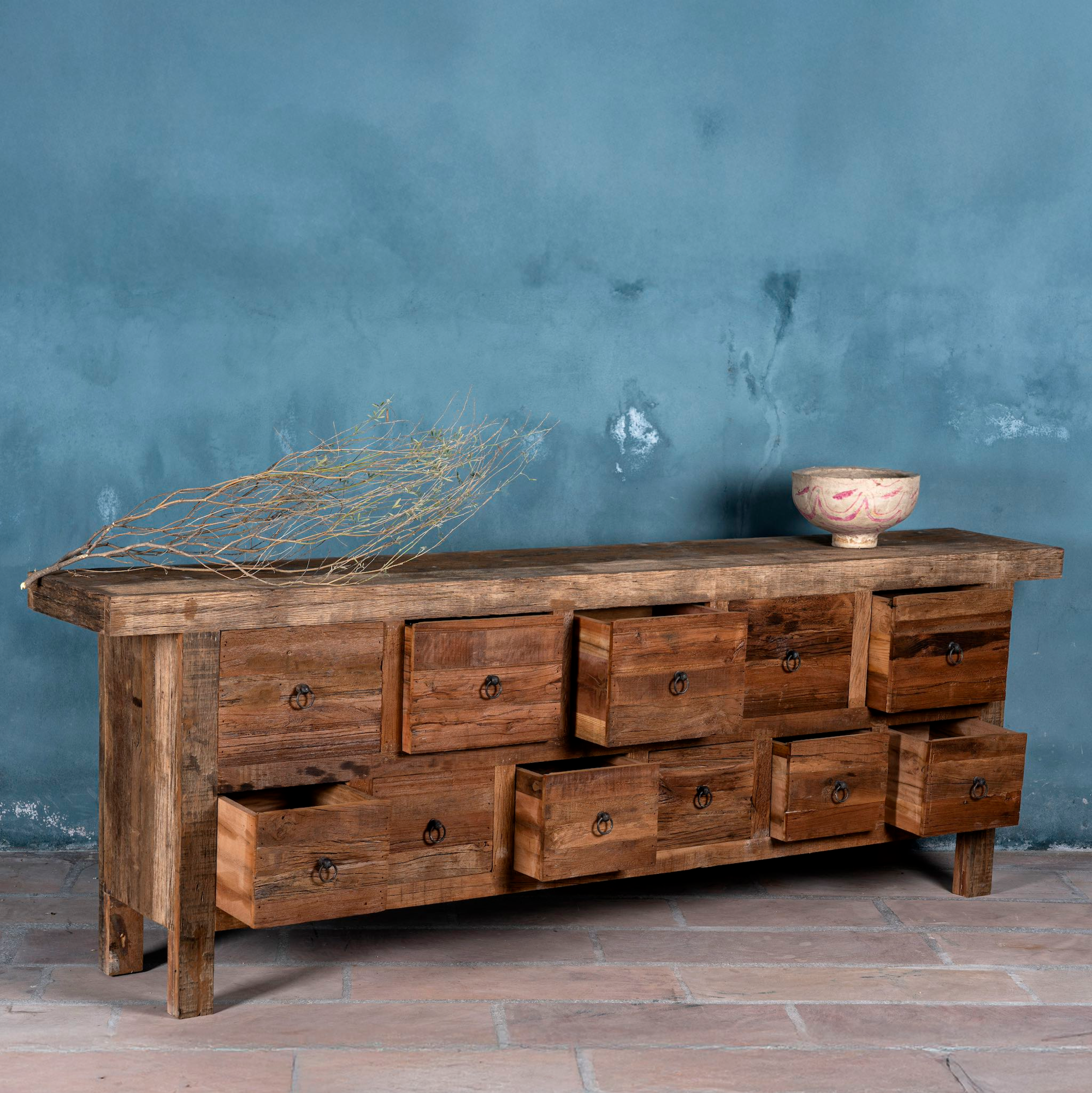 Sidetable Dhwani #1