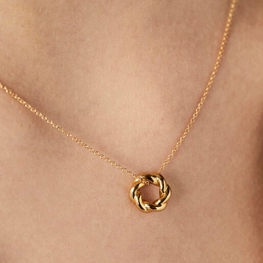 Colar de ouro torcido