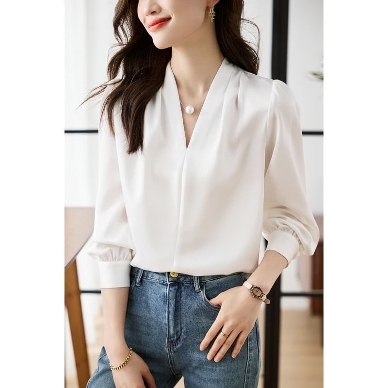 Luminato - Blouse met pofmouwen en V-hals