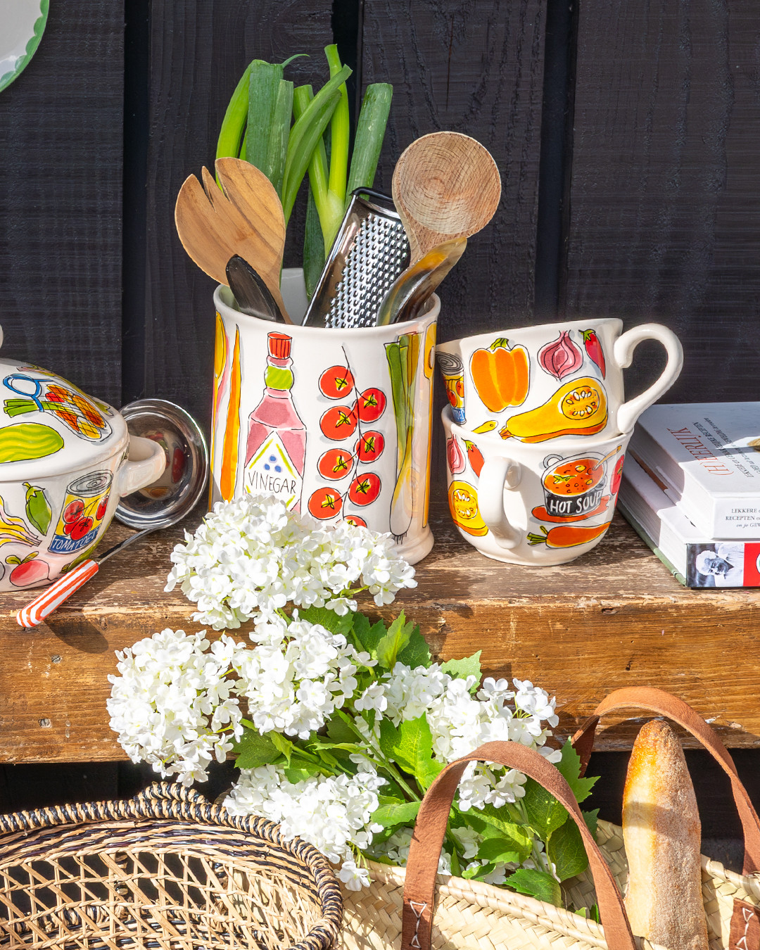 Soepkom Met Oor Even Bijkletsen Red Soup
