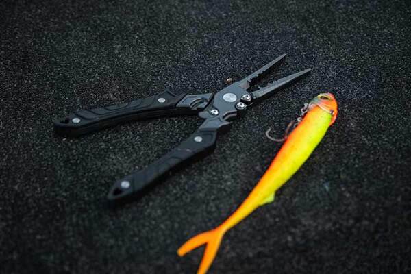 Pince Carnassier Fox Rage Belt Pliers