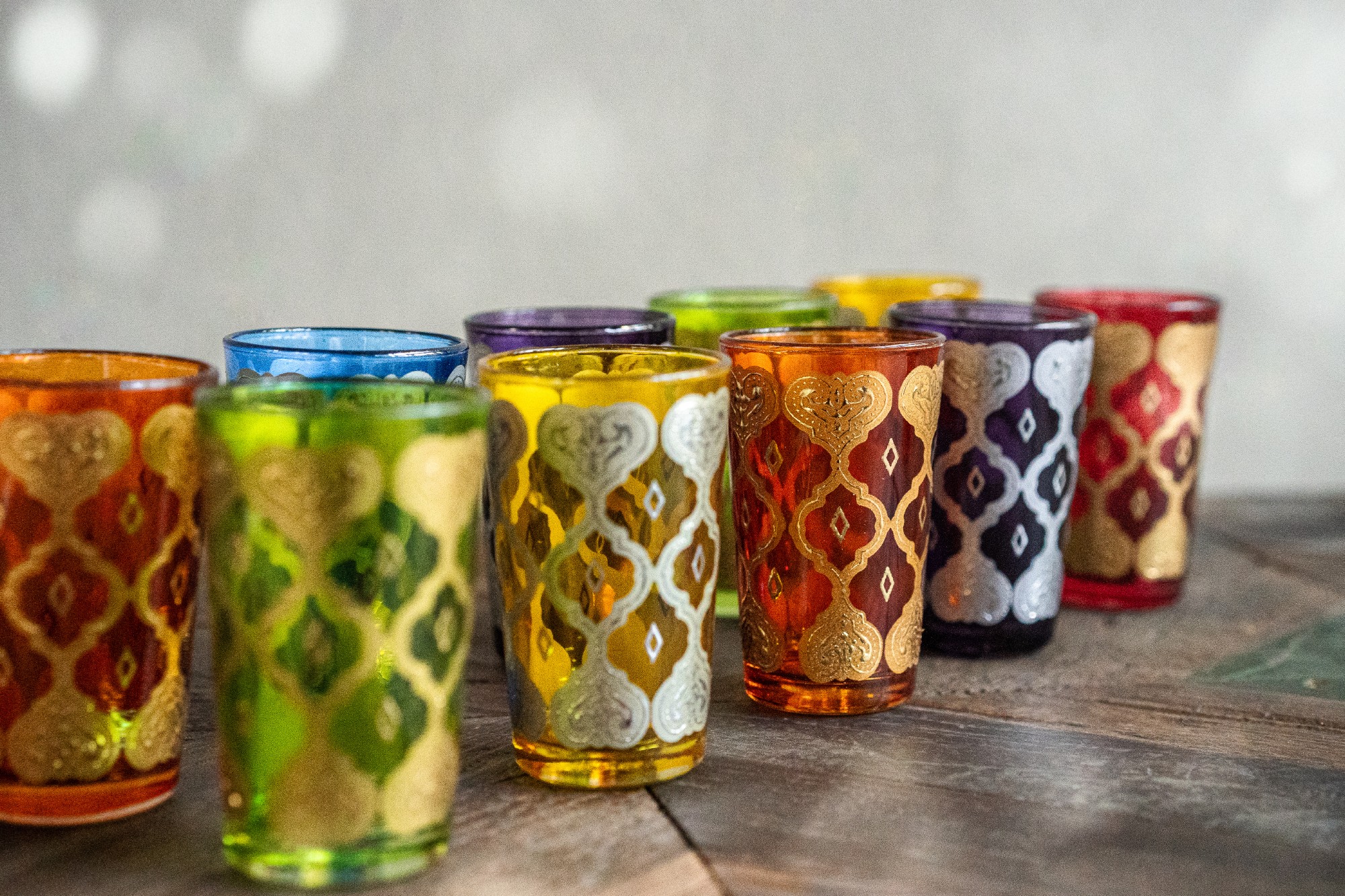Teeglas 'Jakar' grün-gold, H 9 cm, Ø 5,5 cm zu 4,80