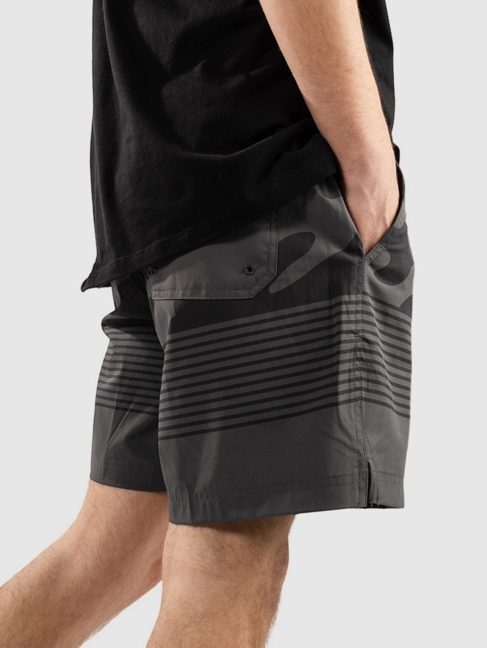 Fox Essex Volley Camo Shorts dark shadow