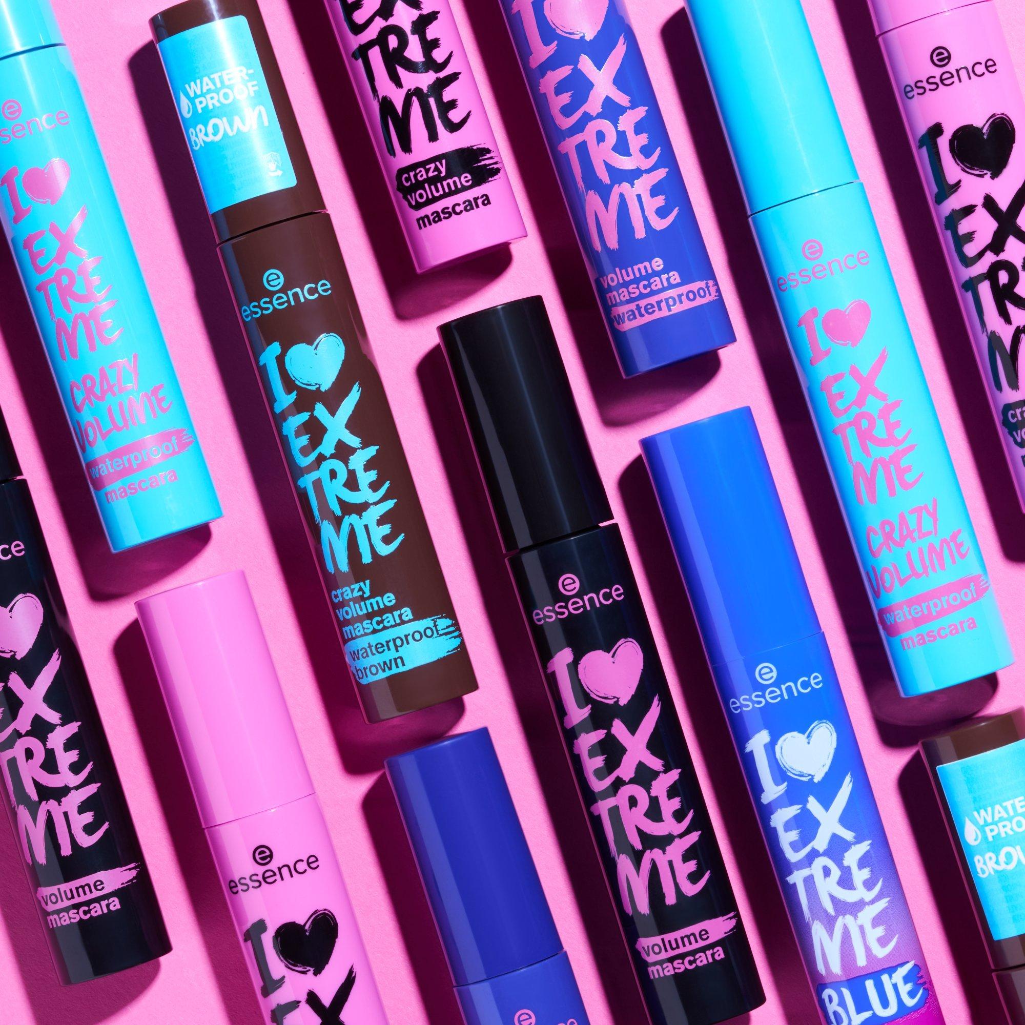 I LOVE EXTREME BLUE crazy volume mascara