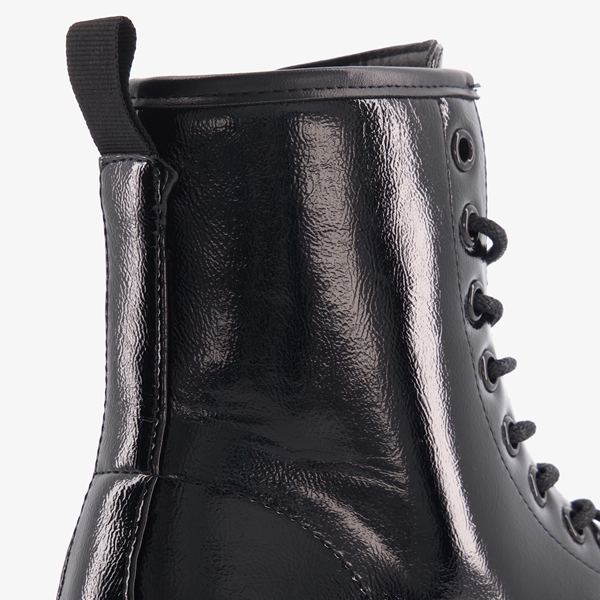 Blue Box dames lak veterboots zwart