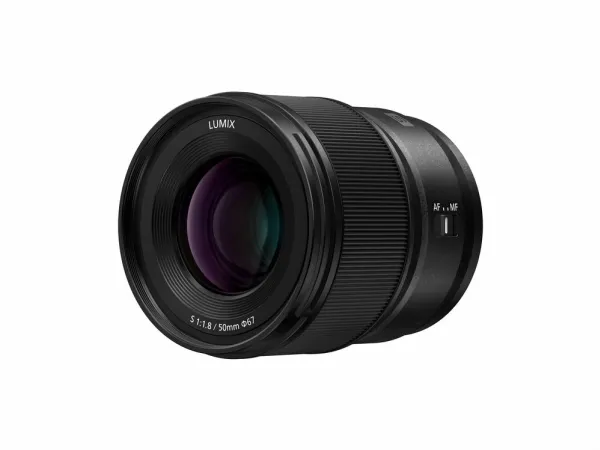 Panasonic Lumix S S-S50E - Objektiv - 50 mm - f/1.8 - L-Mount - for Leica SL2, SL2-S; Leica CL; Panasonic Lumix DC-BS1H, S1, S1R, S1H, S5, S5M2, S5M2X; Sigma fp, fp L