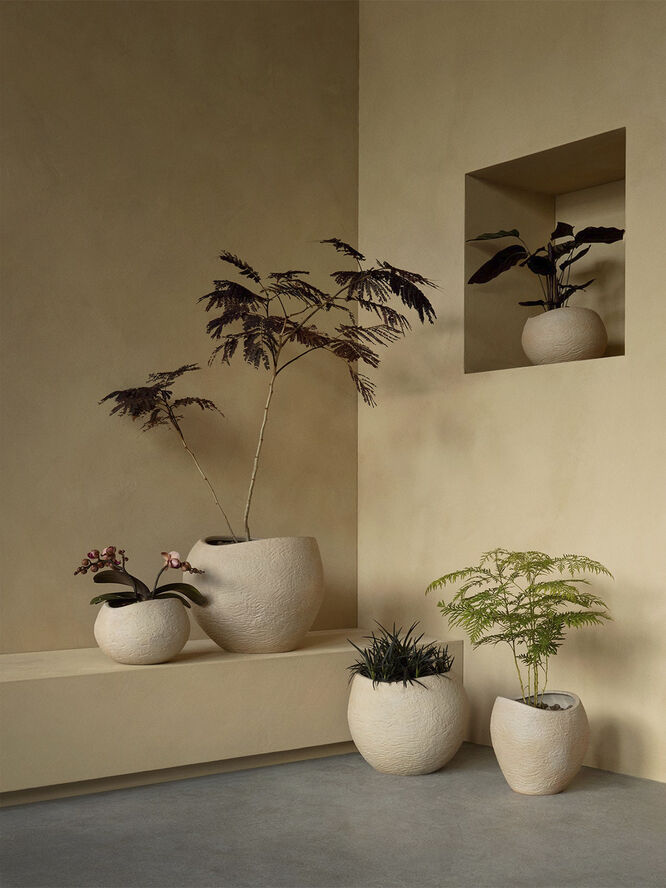 Audo Copenhagen Plantas Planter, H 26, Ivory