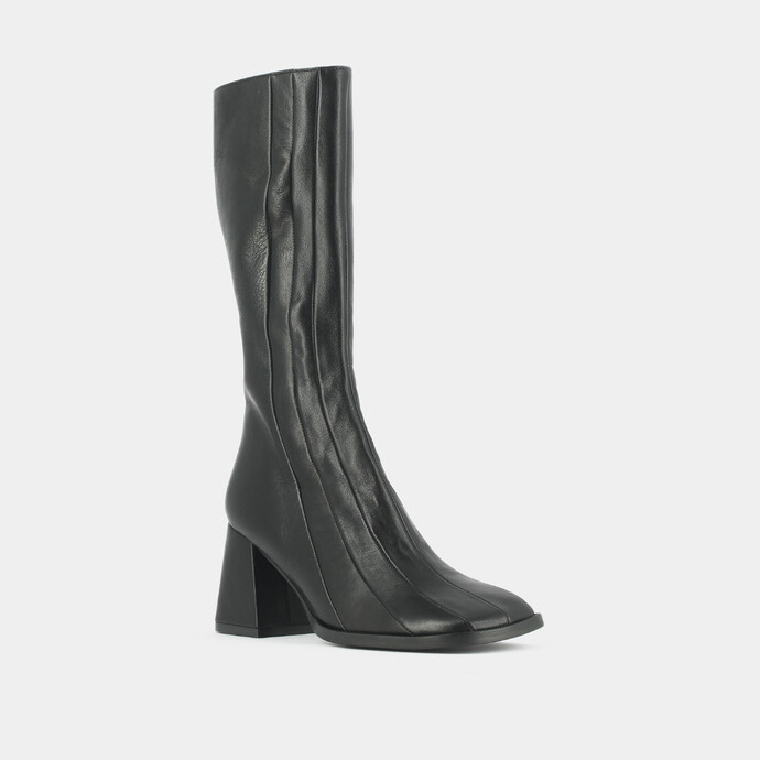 Bottes à talons et surpiqures  en cuir noir
