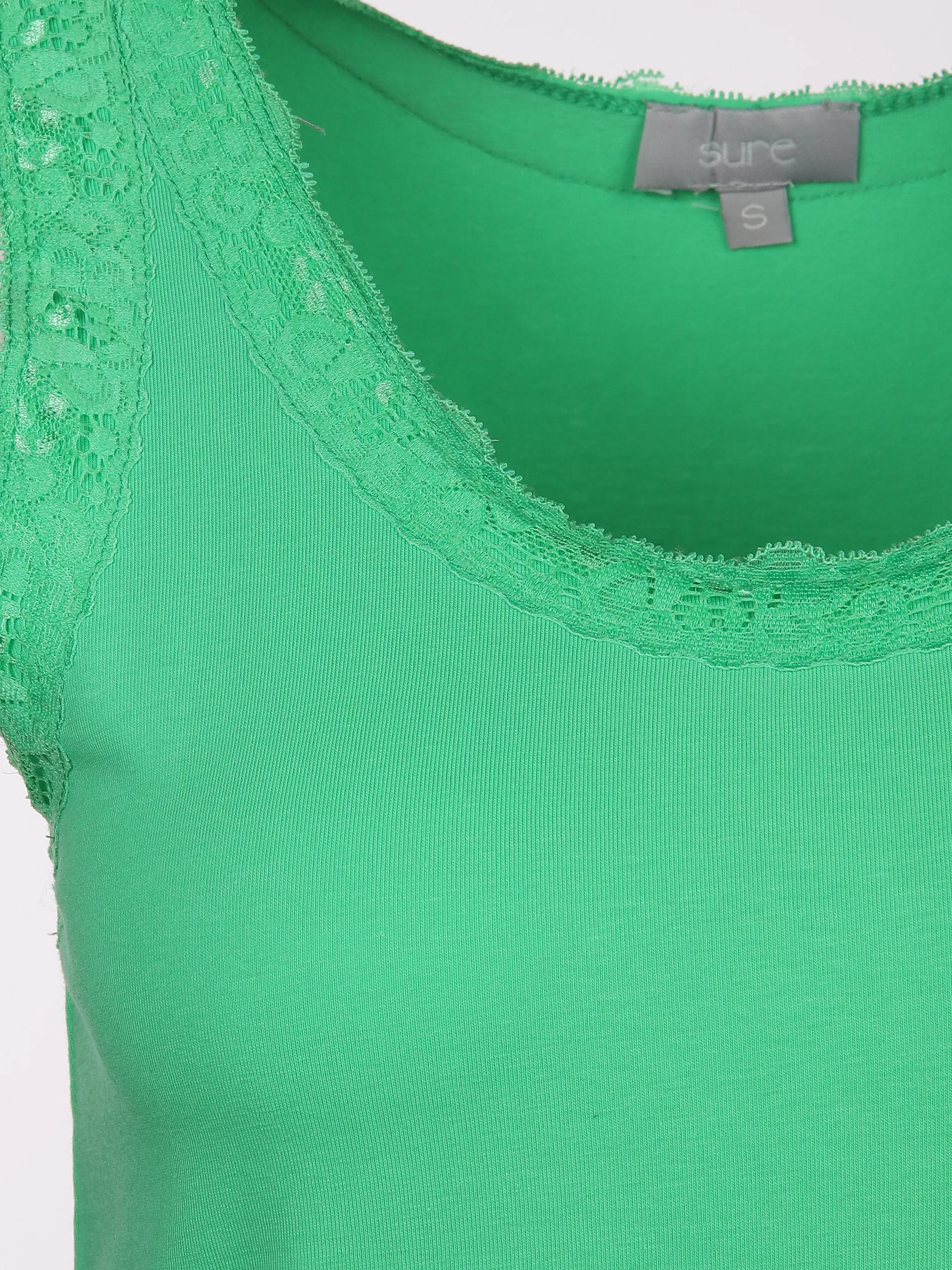 Damen Top mit Spitzenbesatz