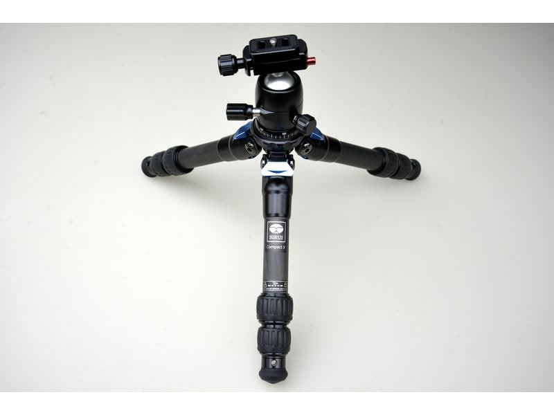 Sirui Stativ Compact X Extrem leichtes und dennoch stabiles Stativ für die professionelle Fotografie