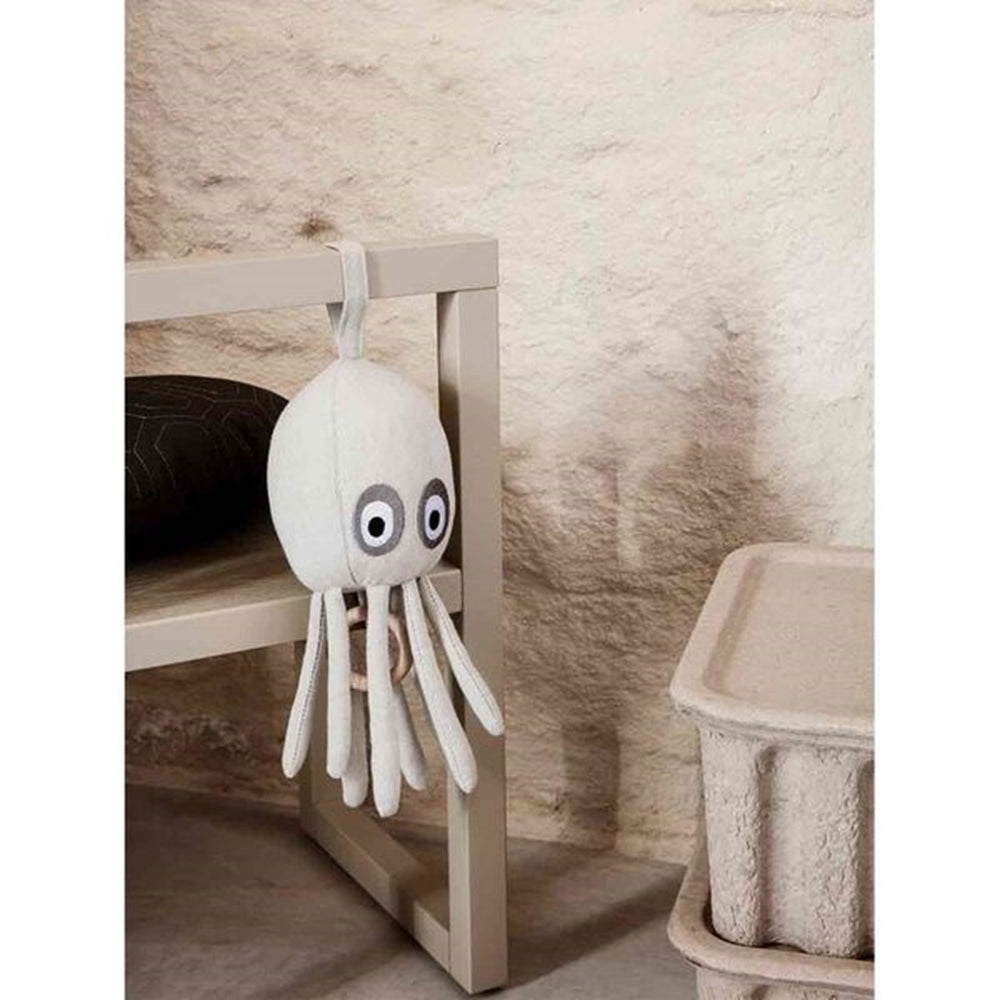 Music Mobile Octopus Sand - Ferm Living → Luksusbaby.dk