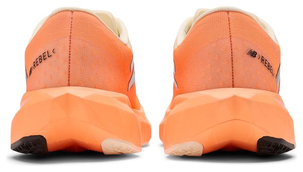 Chaussures Running New Balance FuelCell Rebel v4 Orange/Blanc Femme