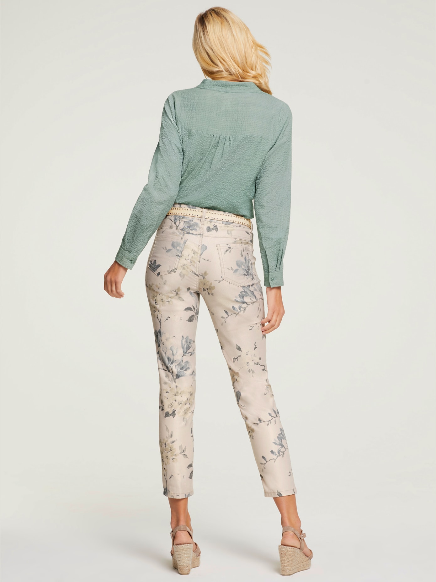 Pantalon imprimé coupe skinny tendance