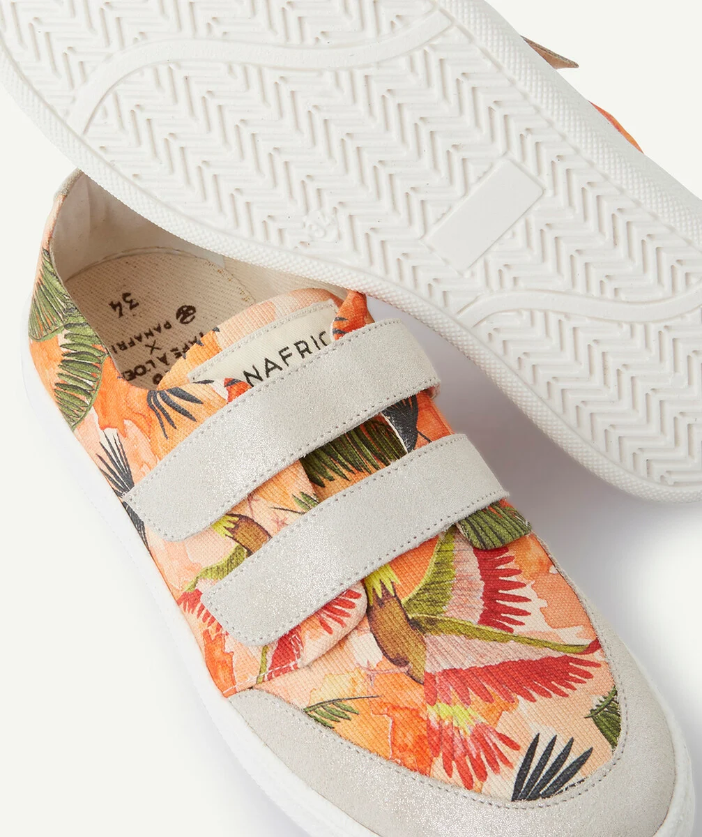 PANAFRICALES BASKETS GRISES IRISÉES EN WAX