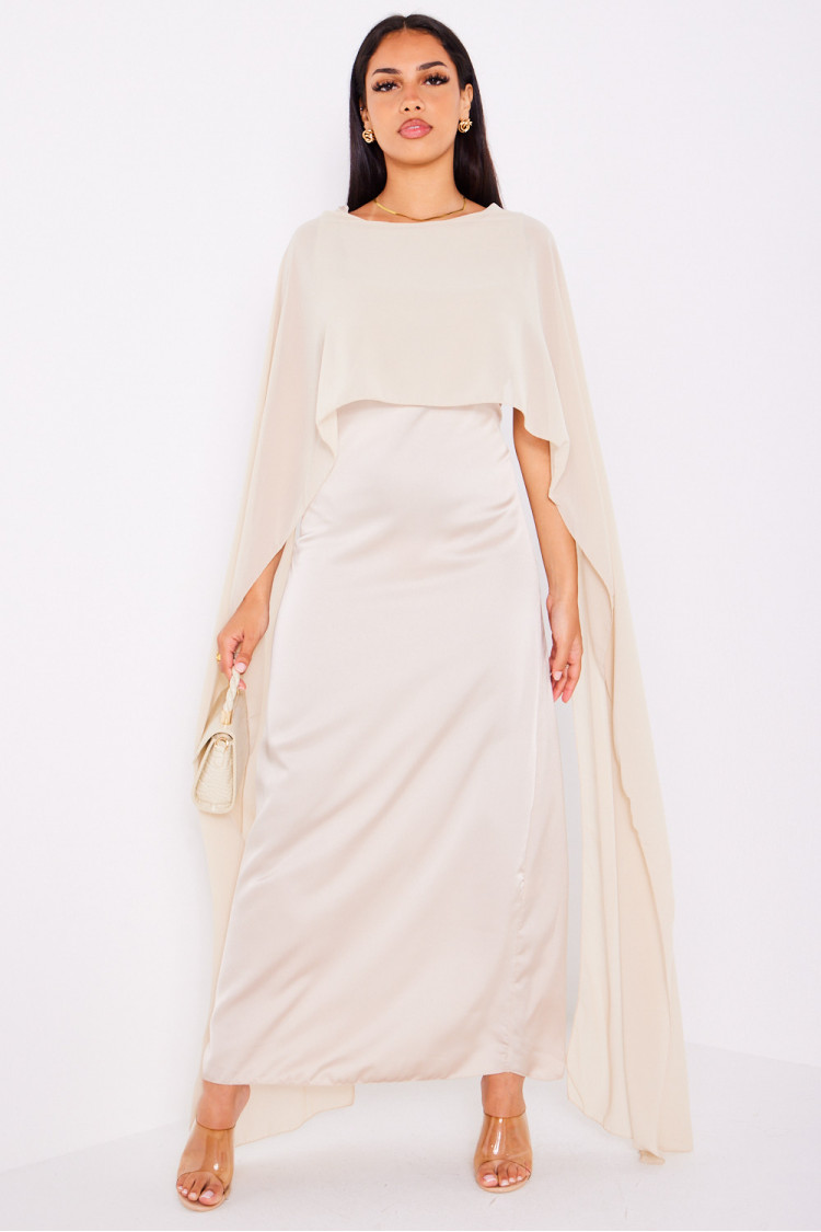Robe beige ample satinée à empiècement voile