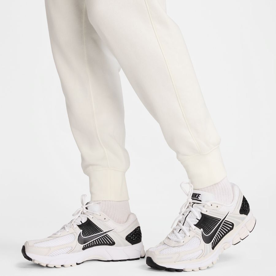 Nike Club
