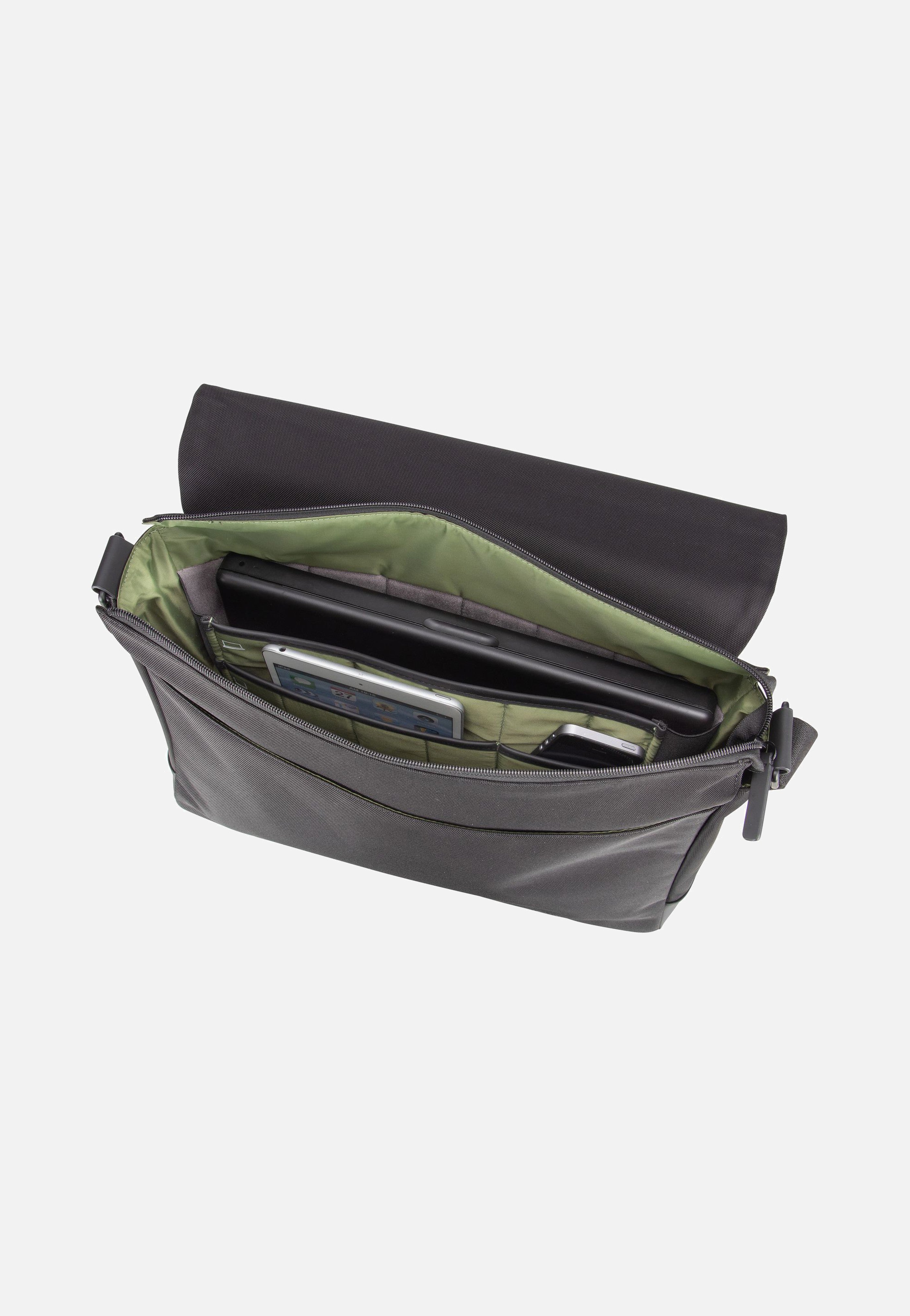 Tallinn Flap L Black - Messenger Bag