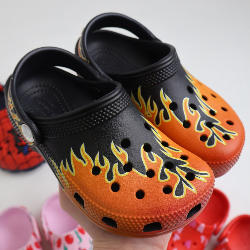 Køb Crocs Black/Multi Classic Flames Clog