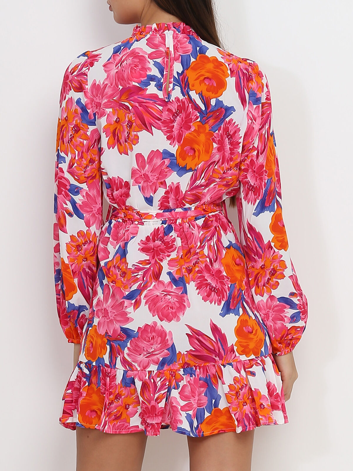 Robe à fleurs et volants- Blanc