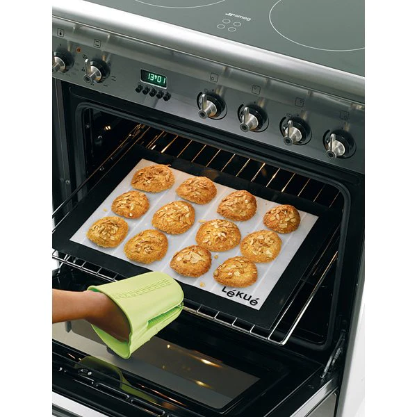 Tapis de cuisson en silicone et fibre de verre 40 x 30 cm Lékué