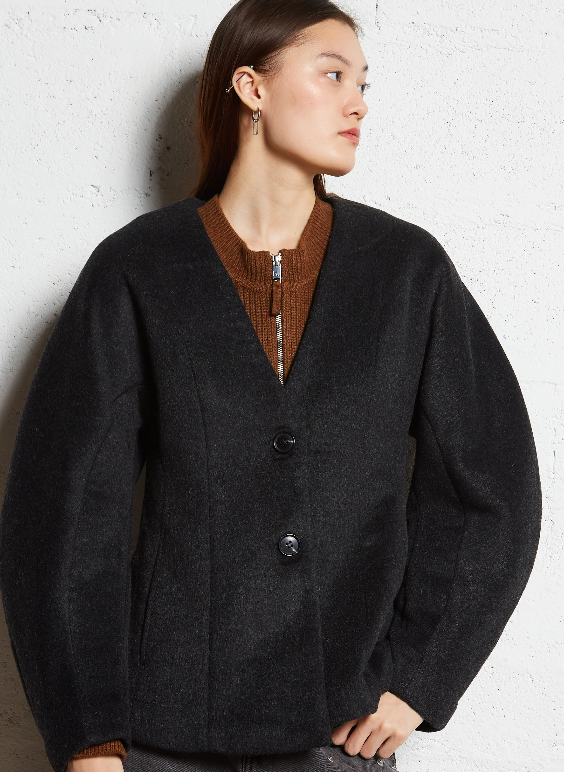 MAGALI - Veste col V | Noir