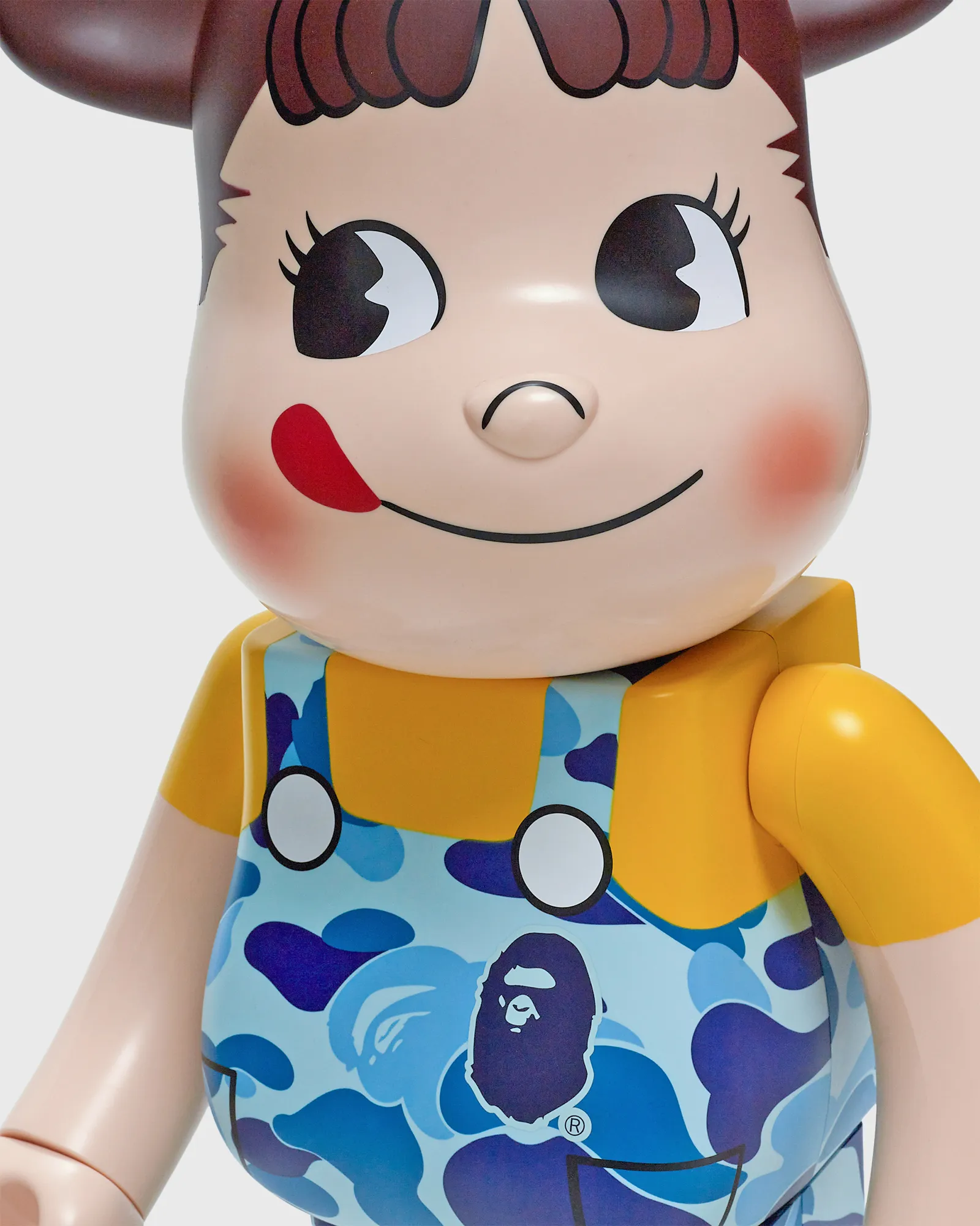 MEDICOM BEARBRICK 1000% BAPE X PEKO-CHAN BLUE