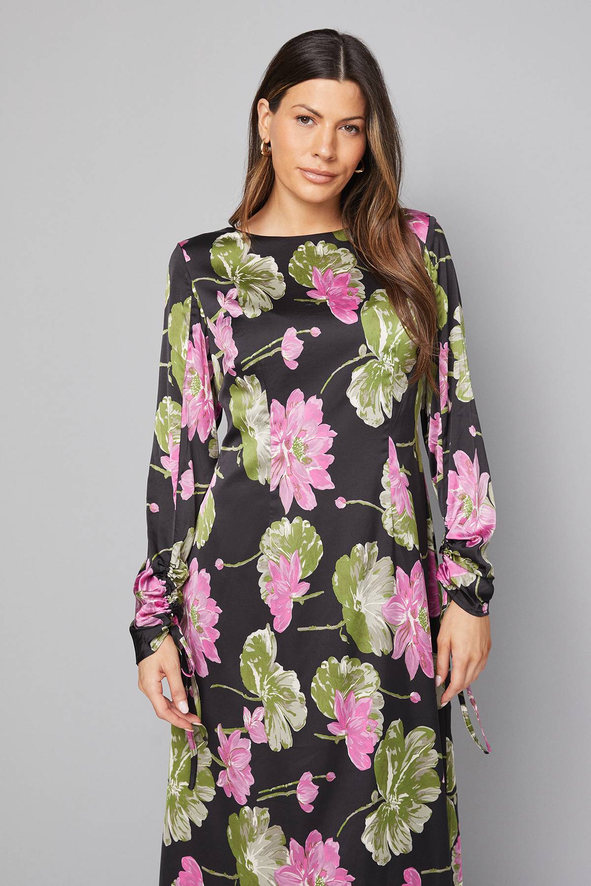 Wallis Robe Mi-Longue Florale à Manches Froncées