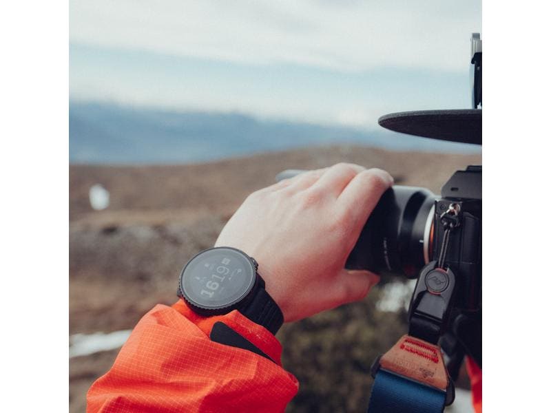 SUUNTO Sportuhr Vertical Solar All Black Smartwatch