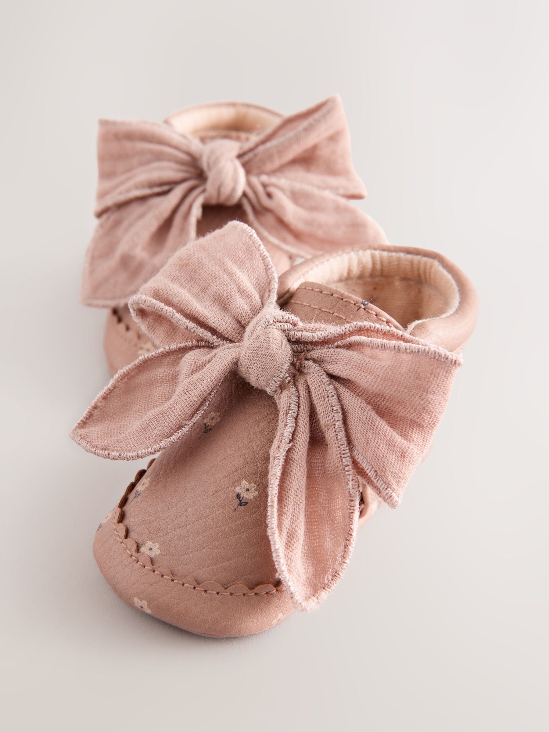 Roze-roestbruin - Babylaarzen met bloemenprint (0-18 mnd)